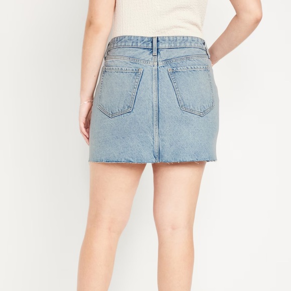 NWT OLD NAVY Mid-Rise OG Jean Mini  Skirt Color: Light Dip - Picture 6 of 9